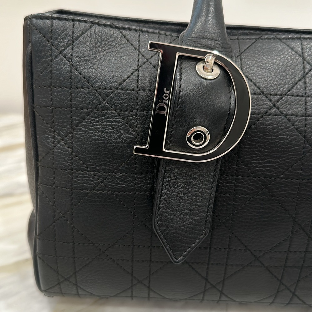 CHRISTIAN DIOR HANDBAG BLACK *AUTHENTIC* - Picture 2 of 9